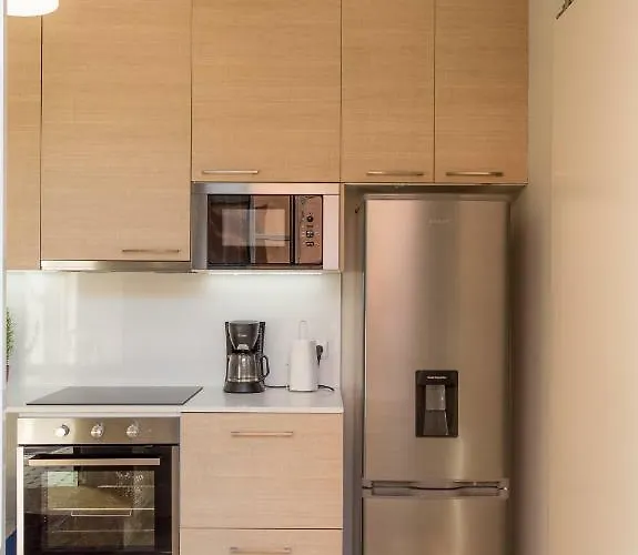 Queen's Garden אכסניה *