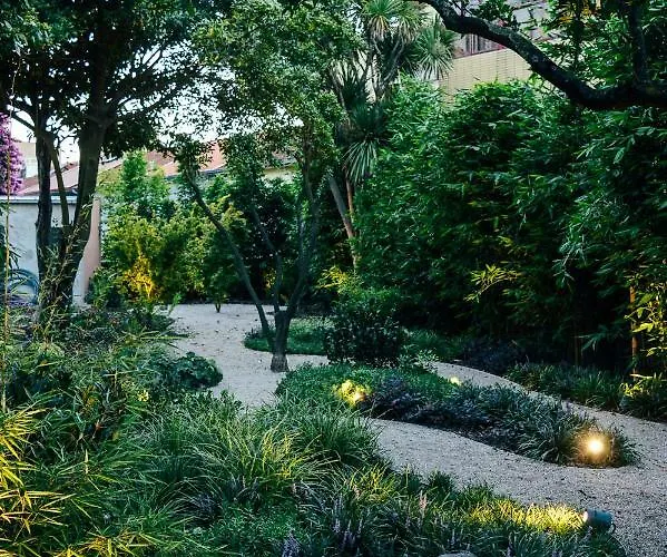 Queen's Garden אכסניה