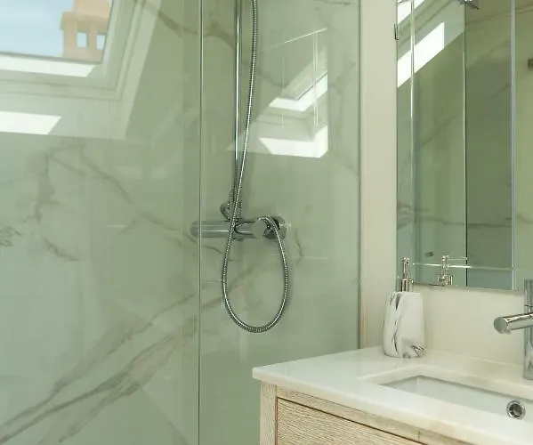 אכסניה Queen's Garden פורטו