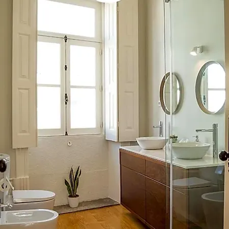 Hostal Queen's Garden Oporto