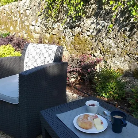 Hostel Queen's Garden Πόρτο