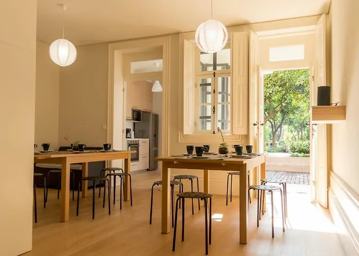 Queen's Garden Hostel Porto