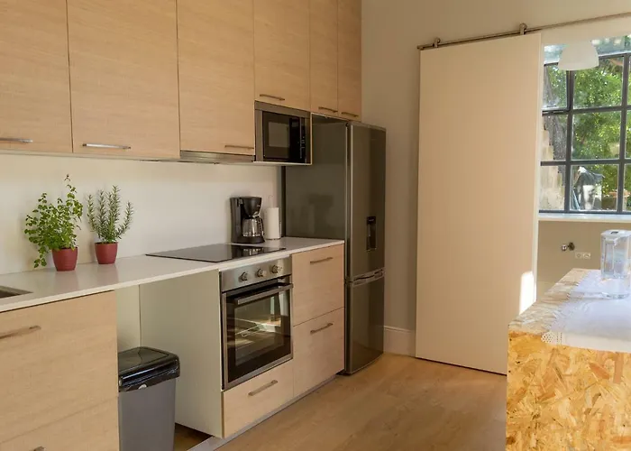 Queen's Garden Ostello *