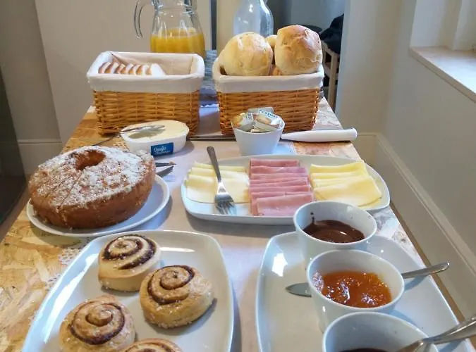 Queen's Garden Ostello *