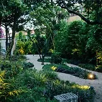 Queen's Garden Hostel