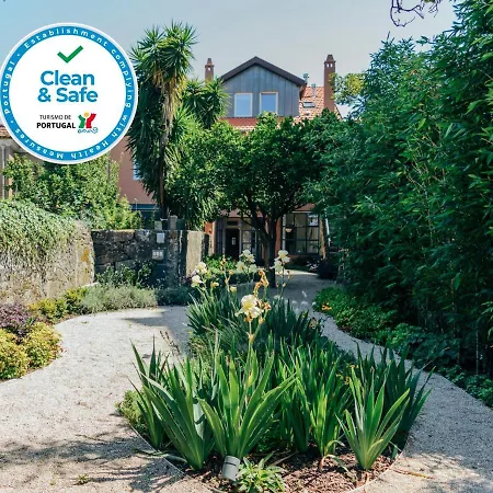 Queens Garden Hostel Porto