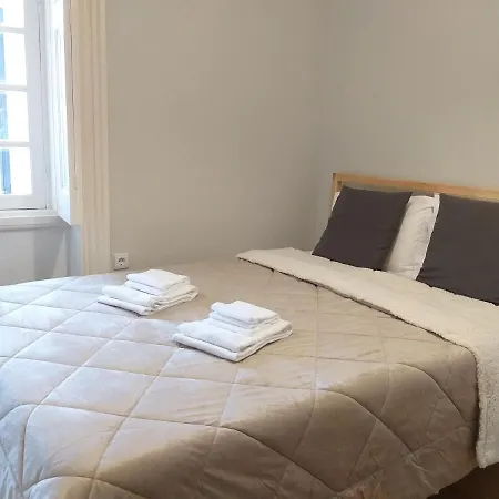 Hostel Queens Garden Porto