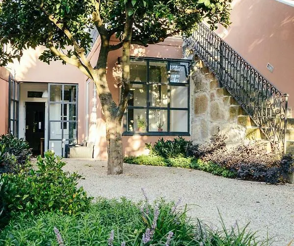 Hostel Queen's Garden Porto